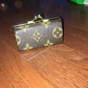 Louis Vuitton- mini pouch